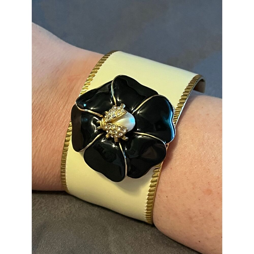 Stella & Dot retired “Kelly” cuff bracelet